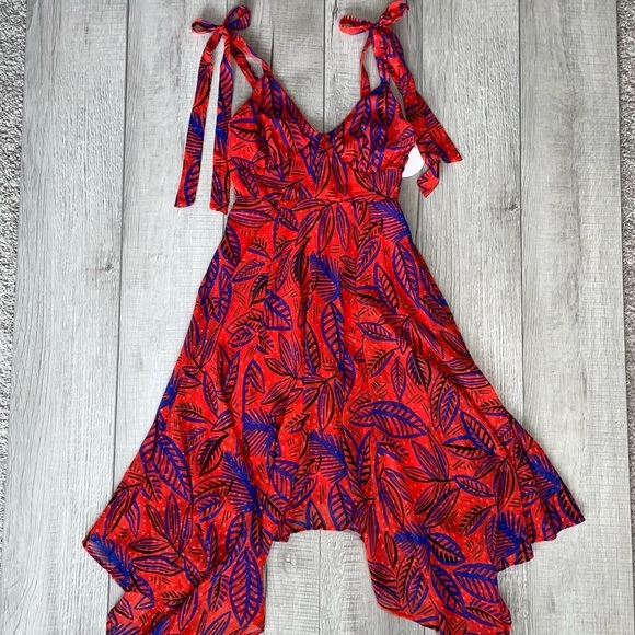 NWT Alexis + Target Tropical Leaf Print Red Chiffon Dress Sz XXS - Picture 2 of 9